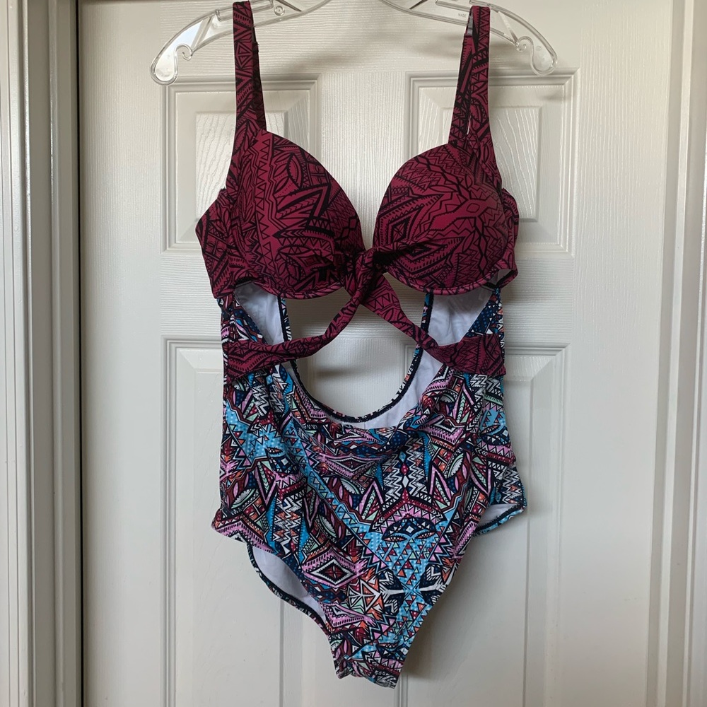 NWT Meet Curve Swimsuit
